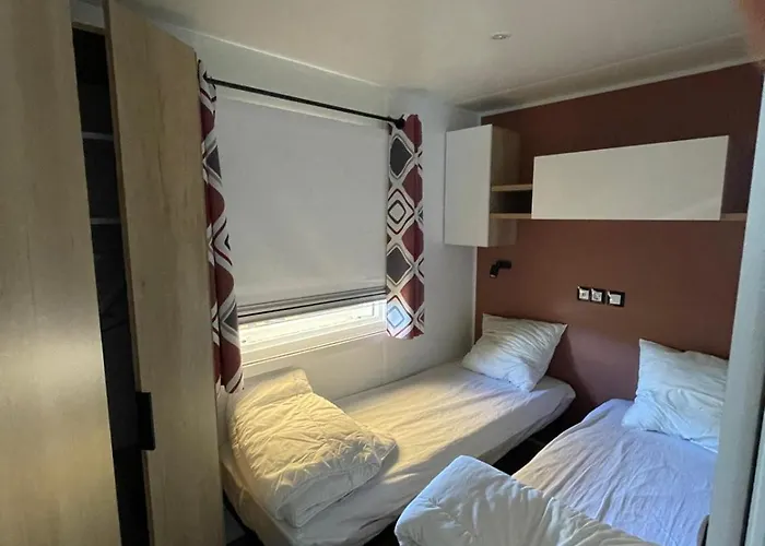 Parque de Campismo Mobilhome-vue Lac-4 étoiles -lac Des Rêves *